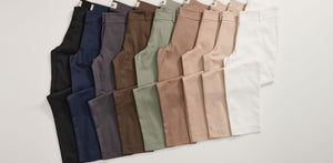 Chinos blogpost flatlay