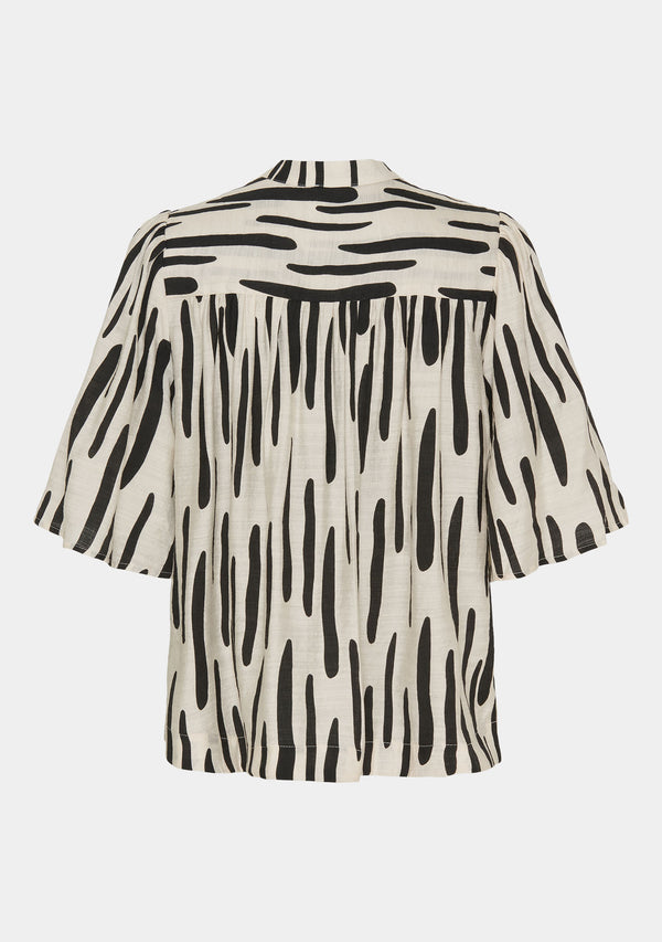 I SAY Ane s/s Blouse Blouses M64 Black Brushstrokes