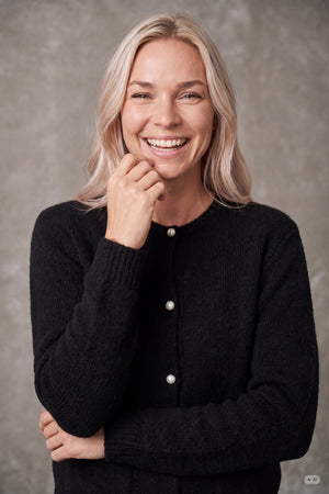 I SAY Anna Classic Cardigan Knitwear 900 Black