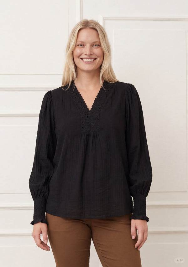 I SAY Frea Lace Blouse Blouses 900 Black