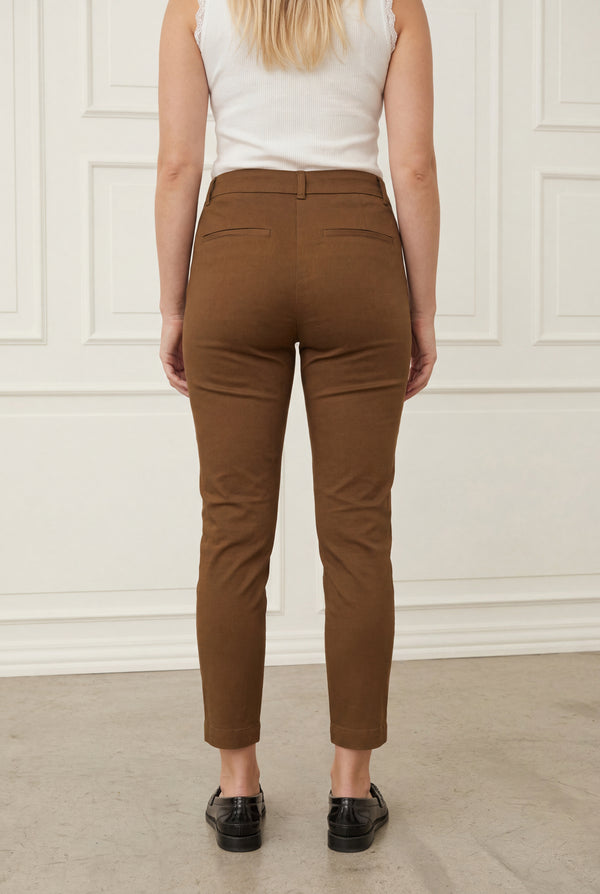 I SAY Isay Chino Pant Pants 314 Toffee