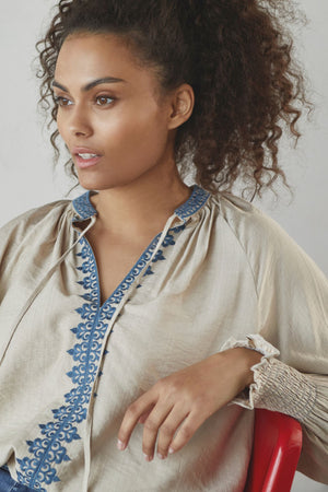 I SAY Lykke Deco Blouse Blouses N15 Sand w/Blue