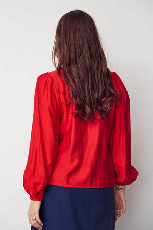 I SAY Lykke V-Neck Blouse Blouses 432 Fresh Red