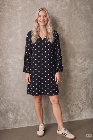 I SAY Melba Pleat Dress Dresses N62 Black w/Dots