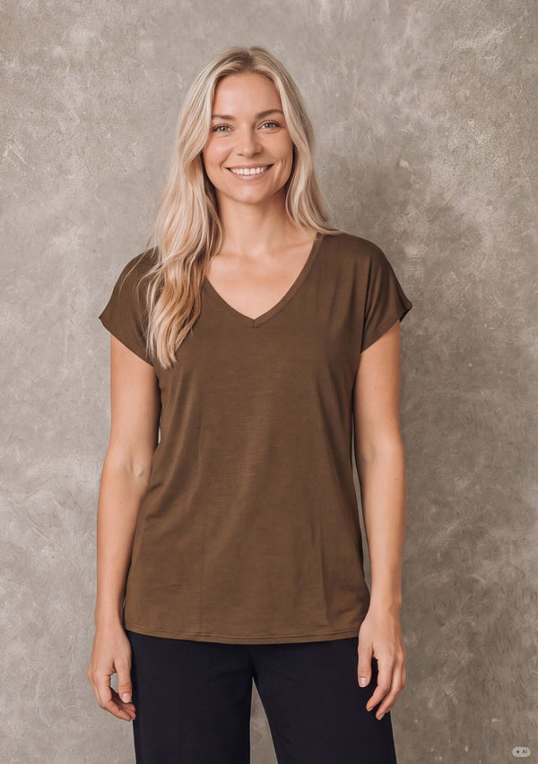 I SAY Nugga V-Neck T-Shirt Basics 314 Toffee