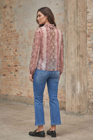 I SAY Vibse Ruffle Blouse Blouses N86 Rose Snake